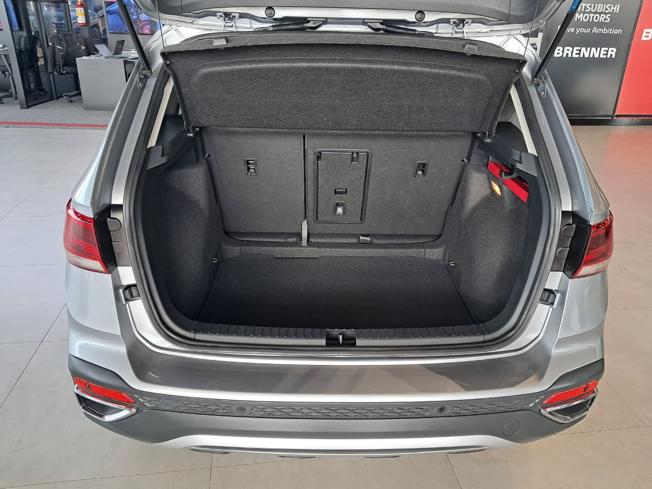 Foto Volkswagen Taos Comfortline 250 TSI 2023